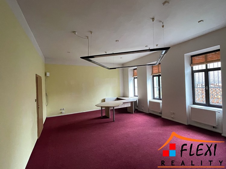 Pronájem kanceláře 34 m² - foto 2