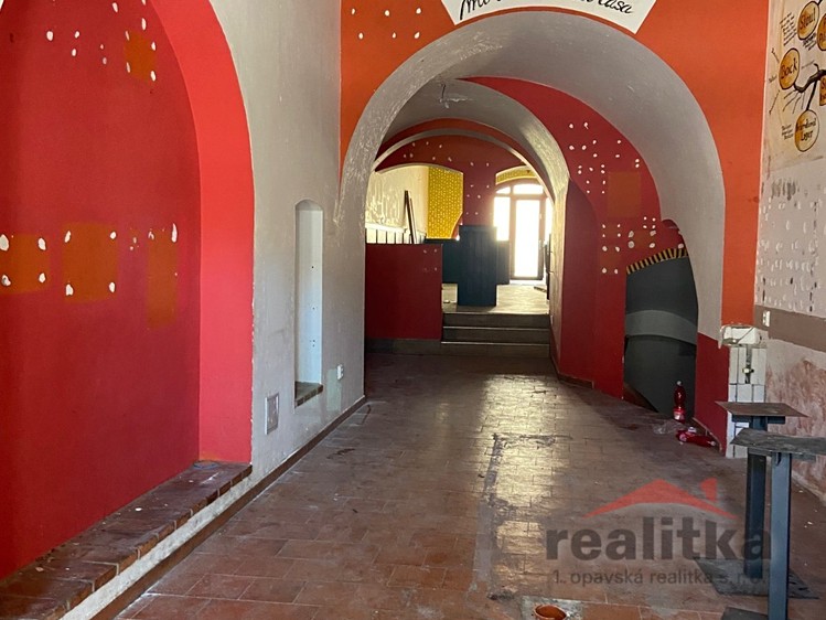 Pronájem obchodního prostoru 180 m² - foto 2