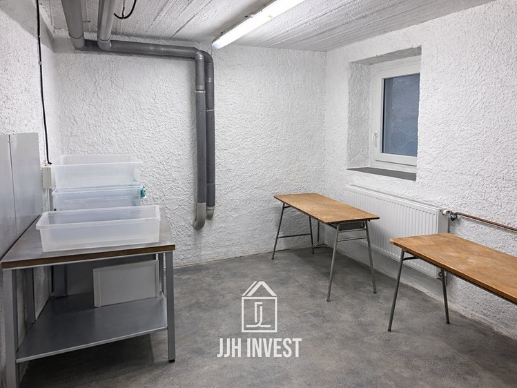 Pronájem kanceláře 112 m² - foto 4