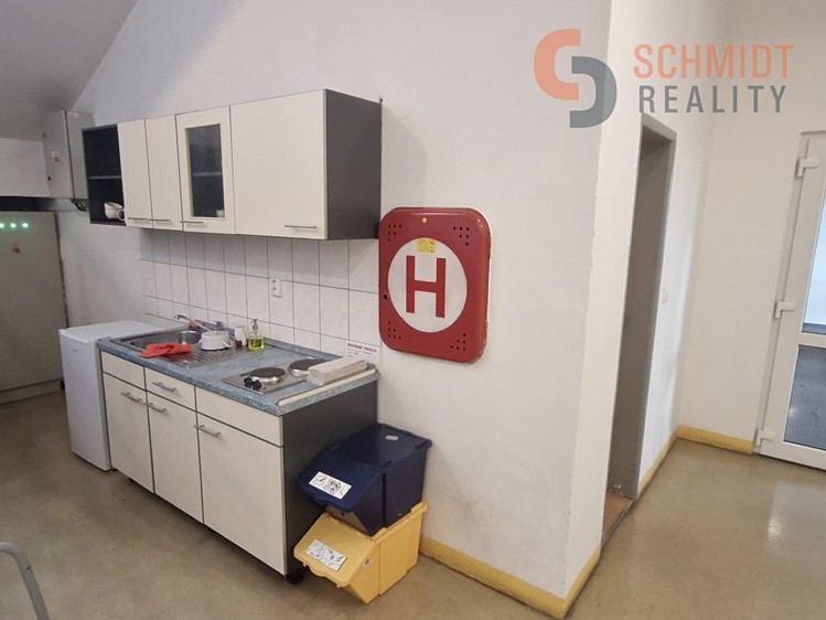 Pronájem kanceláře 39 m² - foto 8