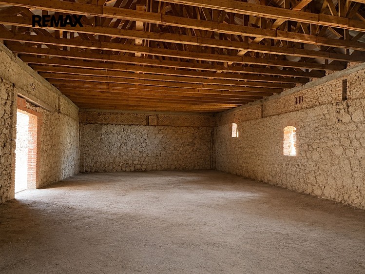 Prodej  zemědělské usedlosti 725 m², pozemek 7 880 m² - foto 8