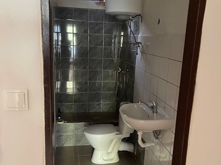 Prodej rodinného domu 450 m², pozemek 296 m² - foto 5