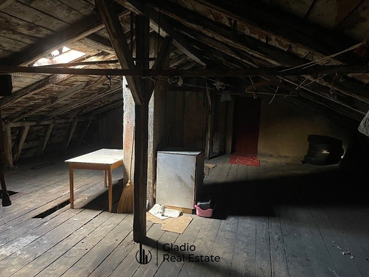 Prodej rodinného domu 450 m², pozemek 296 m² - foto 8