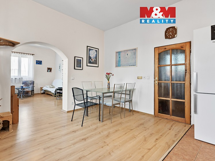 Prodej rodinného domu 150 m², pozemek 111 m² - foto 1