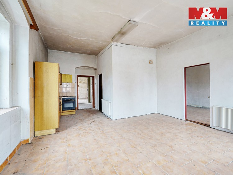 Prodej rodinného domu 343 m², pozemek 2 103 m² - foto 4