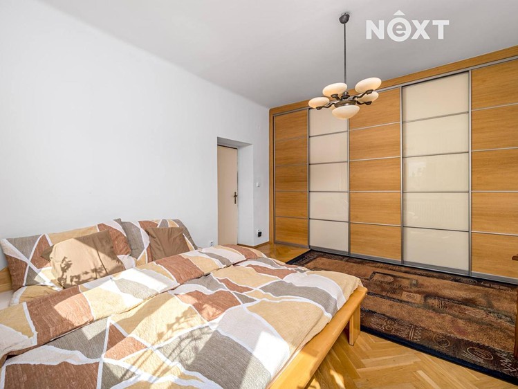 Prodej rodinného domu 300 m², pozemek 1 330 m² - foto 8