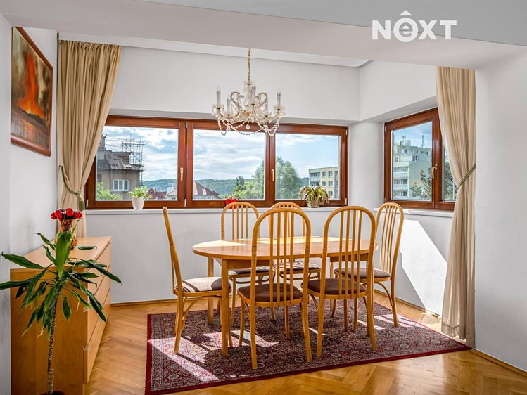 Prodej rodinného domu 300 m², pozemek 1 330 m² - foto 5