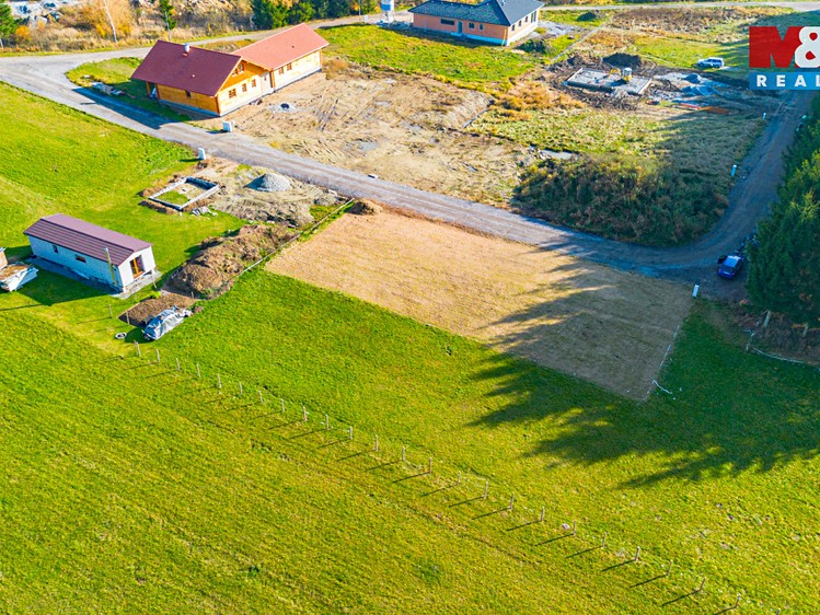 Prodej stavebního pozemku 702 m² - foto 6