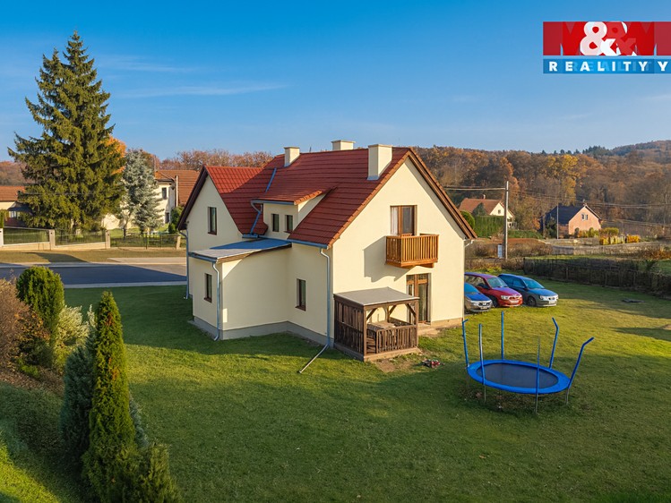 Prodej rodinného domu 180 m², pozemek 2 215 m² - foto 3