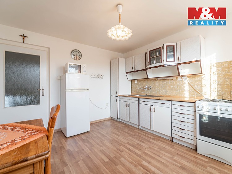 Prodej rodinného domu 180 m², pozemek 2 215 m² - foto 5
