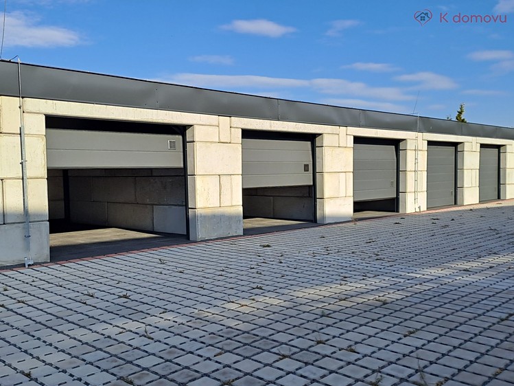 Pronájem garáže 20 m² - foto 1