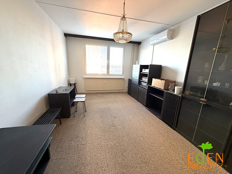 Pronájem bytu 4+1 78 m² - foto 4