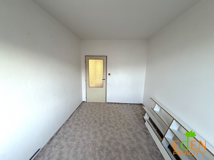 Pronájem bytu 4+1 78 m² - foto 5