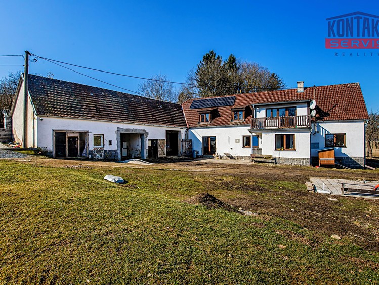 Prodej rodinného domu 262 m², pozemek 3 589 m² - foto 1