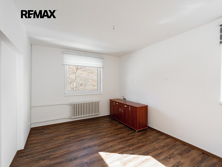 Prodej rodinného domu 300 m², pozemek 2 121 m² - foto 6
