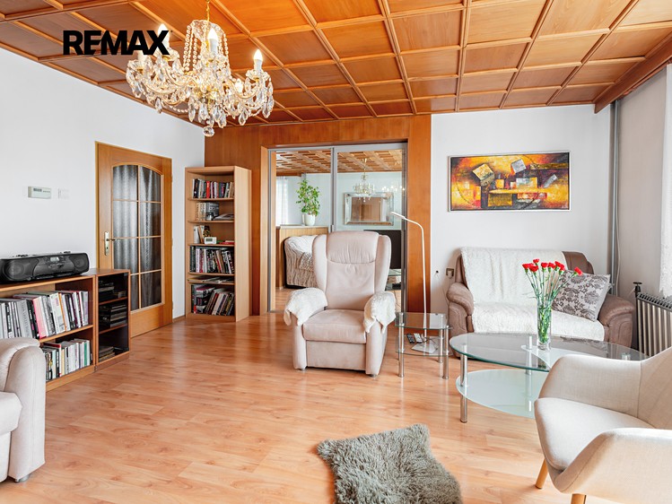 Prodej rodinného domu 160 m², pozemek 107 m² - foto 2