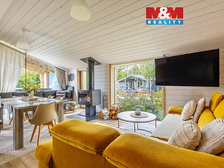 Prodej rodinného domu 100 m², pozemek 1 440 m² - foto 1