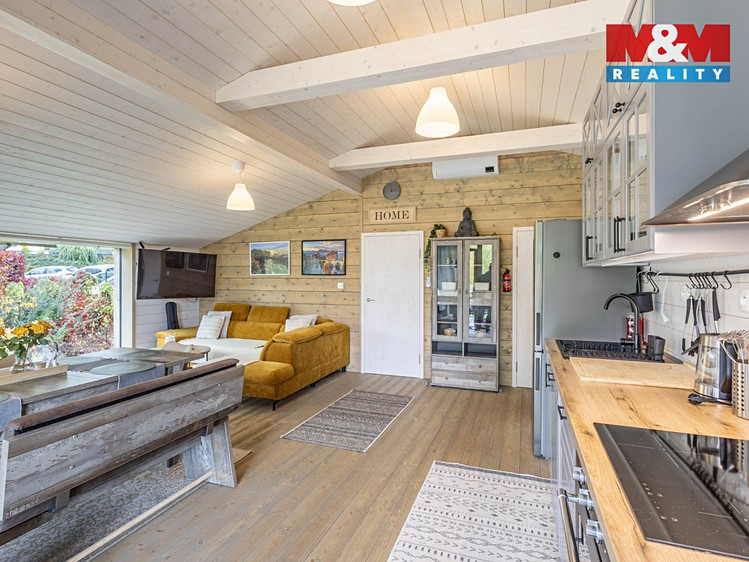 Prodej rodinného domu 100 m², pozemek 1 440 m² - foto 2