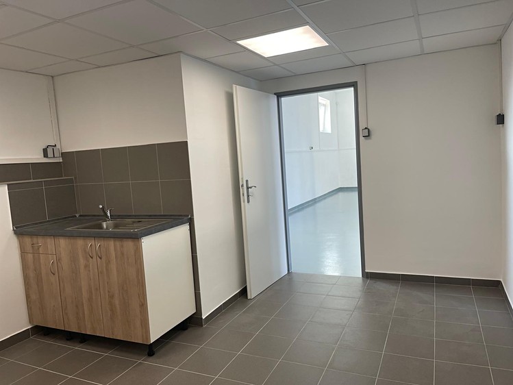 Pronájem skladového prostoru 175 m² - foto 3