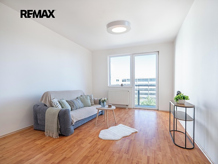 Prodej bytu 2+kk 56 m² (Jednopodlažní) - foto 3
