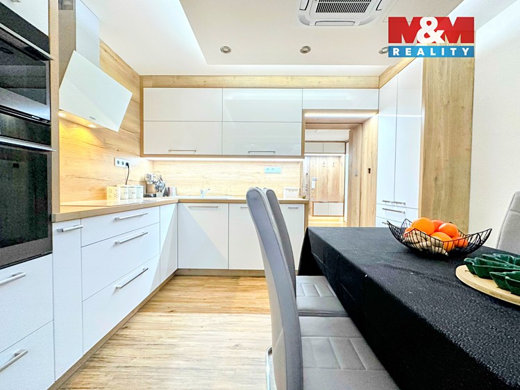 Prodej bytu 3+1 70 m² - foto 3