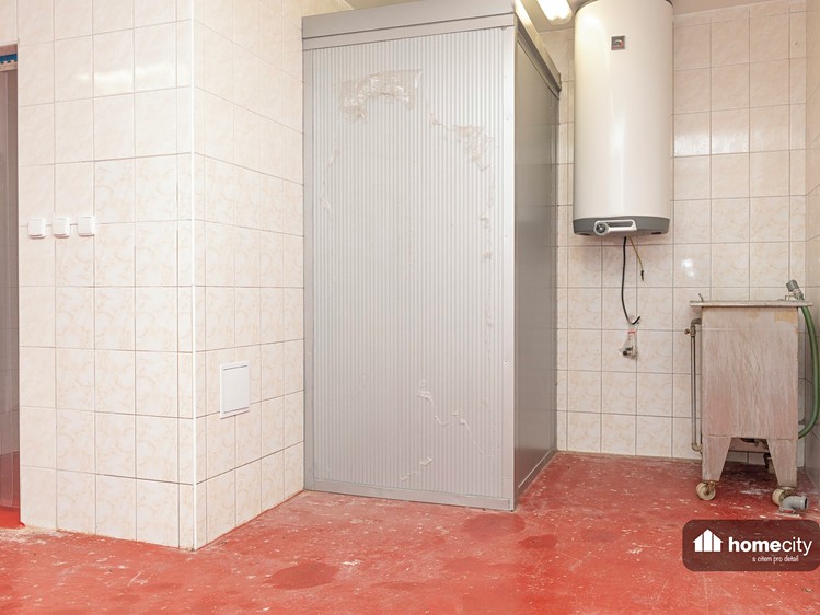 Prodej  rodinného domu 264 m², pozemek 467 m² - foto 8