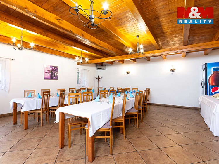 Prodej rodinného domu 168 m², pozemek 1 468 m² - foto 8