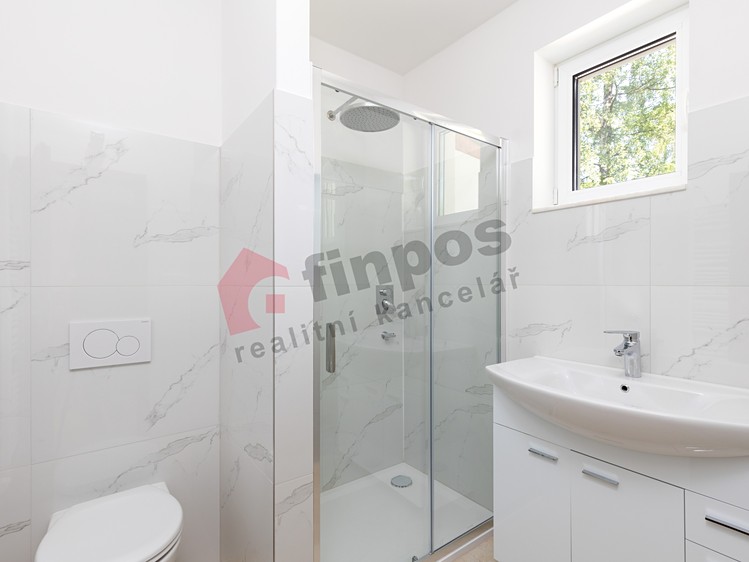 Pronájem rodinného domu 151 m², pozemek 434 m² - foto 5