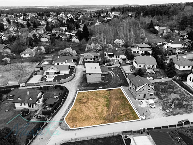 Prodej  stavebního pozemku 1 001 m² - foto 4