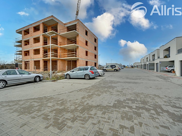 Prodej bytu 3+1 74 m² - foto 1