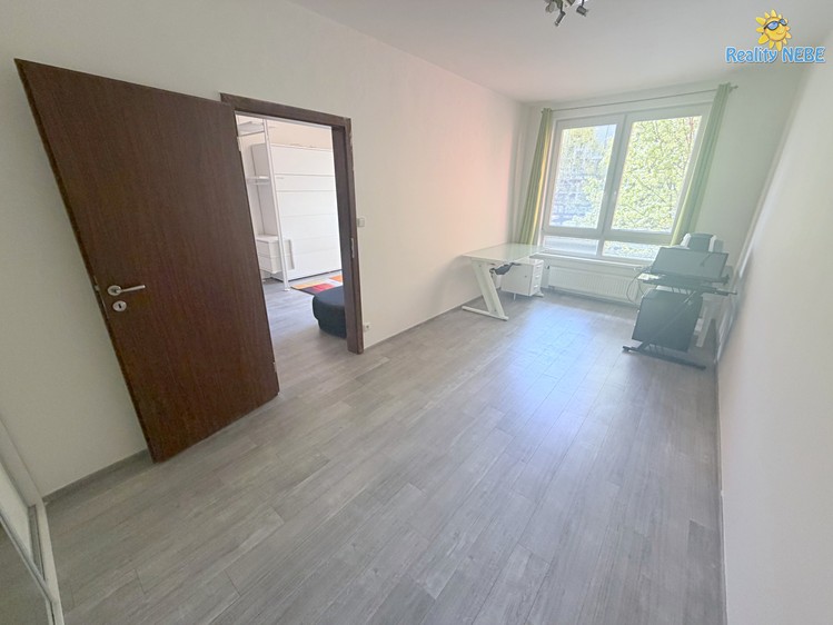 Pronájem bytu 2+kk 58 m² - foto 8