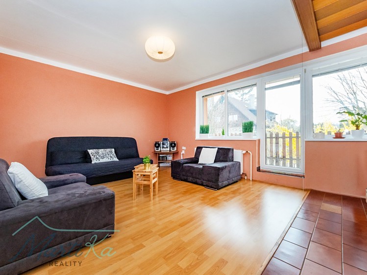 Prodej vícegeneračního domu 347 m², pozemek 602 m² - foto 1