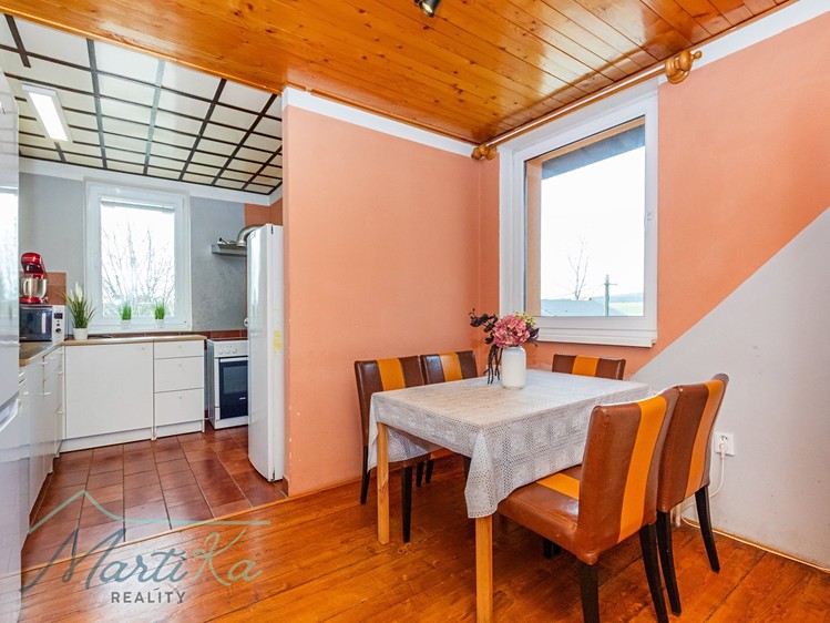 Prodej vícegeneračního domu 347 m², pozemek 602 m² - foto 5