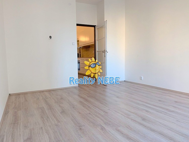 Pronájem bytu 2+1 56 m² - foto 2