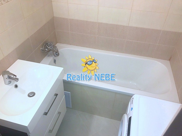 Pronájem bytu 2+1 56 m² - foto 3