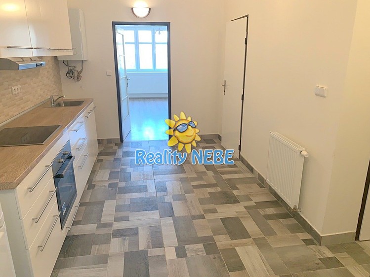 Pronájem bytu 2+1 56 m² - foto 4