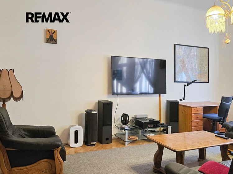 Pronájem bytu 2+1 81 m² - foto 6