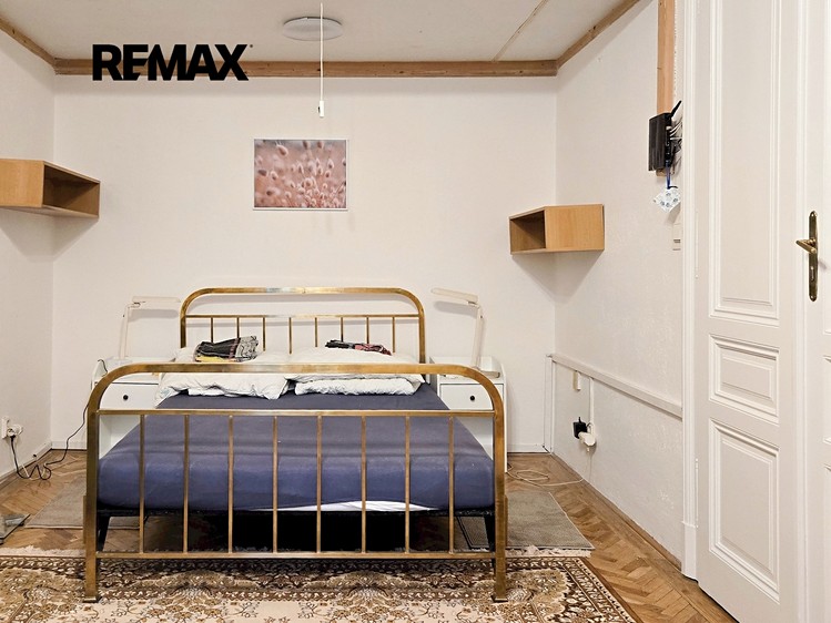 Pronájem bytu 2+1 81 m² - foto 8