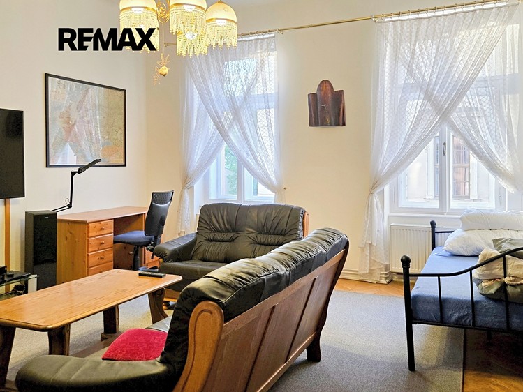 Pronájem bytu 2+1 81 m² - foto 7