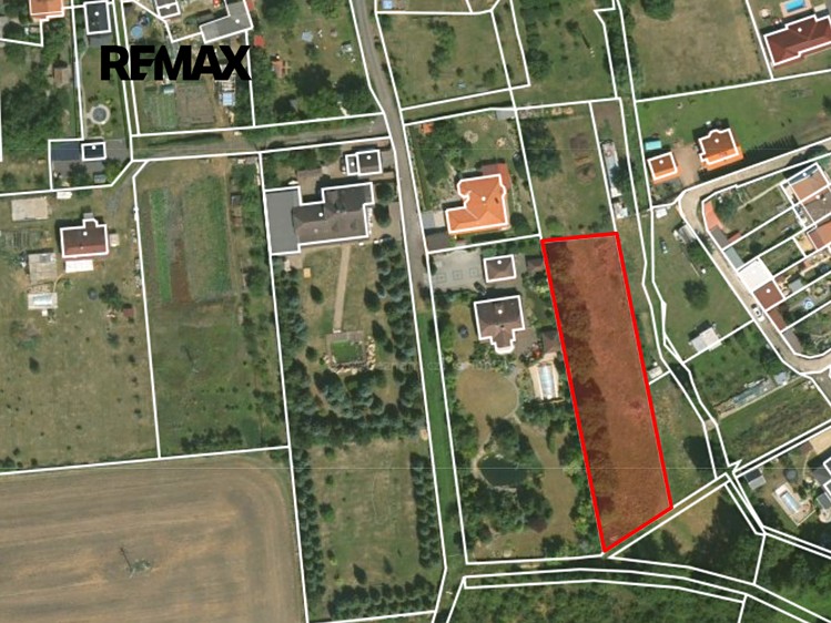 Prodej stavebního pozemku 2 811 m² - foto 2
