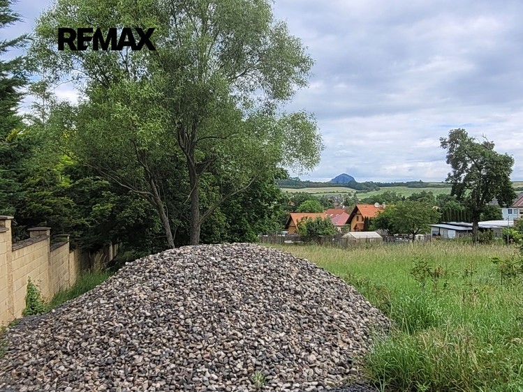 Prodej stavebního pozemku 2 811 m² - foto 6