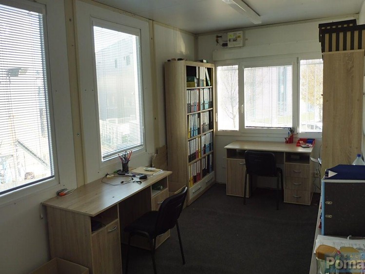 Pronájem kanceláře 18 m² - foto 2