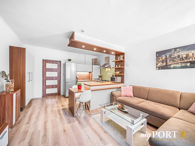 Pronájem bytu 2+kk 44 m² (Jednopodlažní) - foto 1