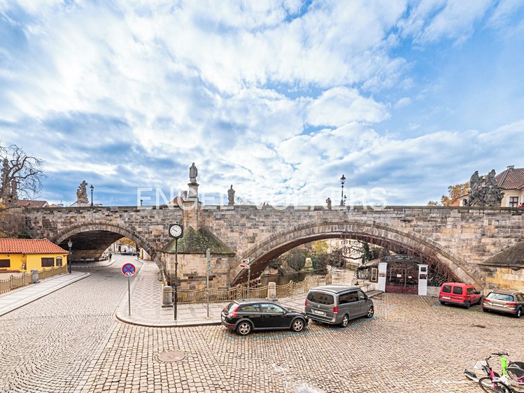 Pronájem bytu 2+1 85 m² - foto 4