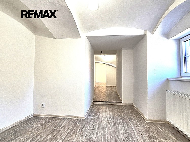 Pronájem bytu 4+kk 80 m² - foto 8