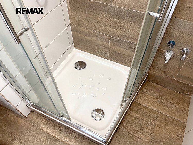Pronájem bytu 1+kk 20 m² - foto 4