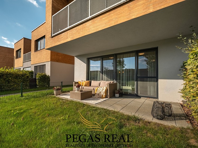 Prodej bytu 3+kk 82 m² - foto 1