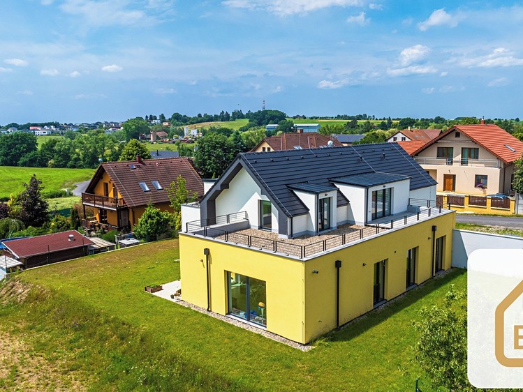 Prodej bytu 4+kk 111 m² (Jednopodlažní) - foto 3