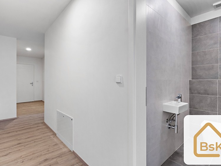 Prodej bytu 4+kk 111 m² (Jednopodlažní) - foto 7