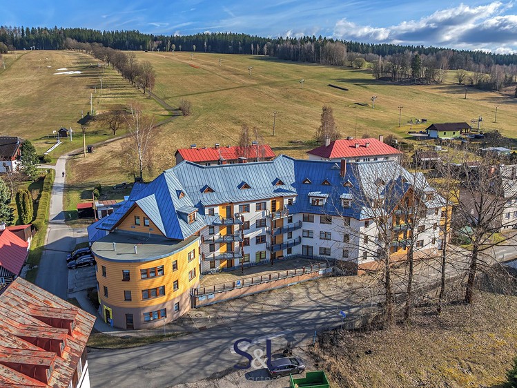 Prodej bytu 1+1 28 m² - foto 1